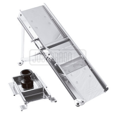 Rallador de cocina profesional acero inoxidable. Utensilio chef.