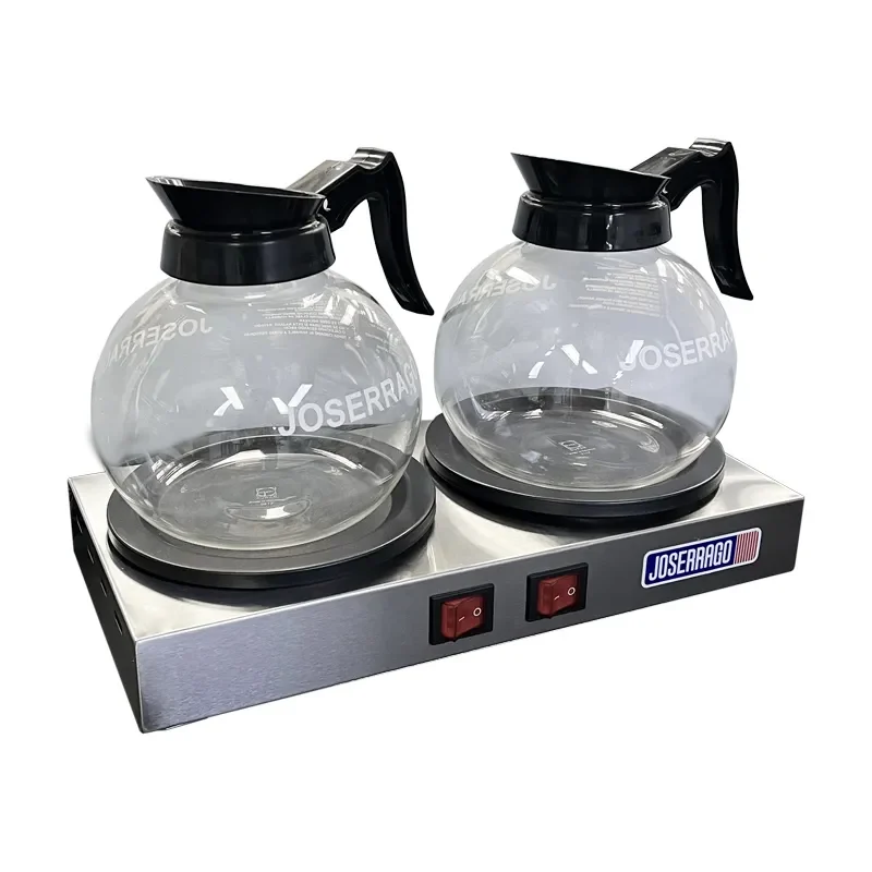 Cafetera doble eléctrica con jarras de vidrio.