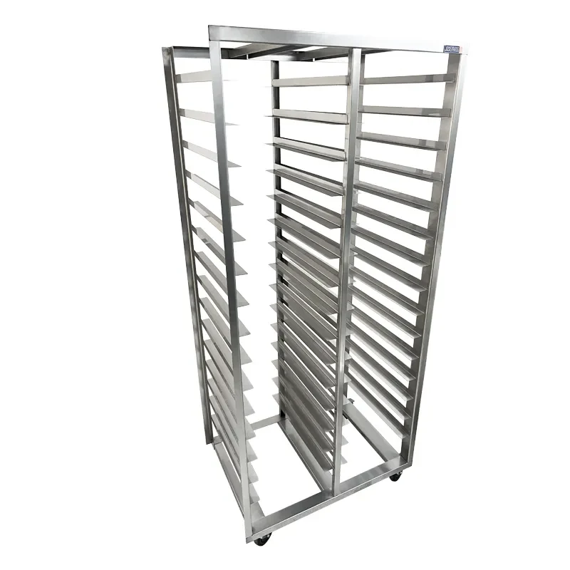 Carro de acero inoxidable para bandejas de panadería.